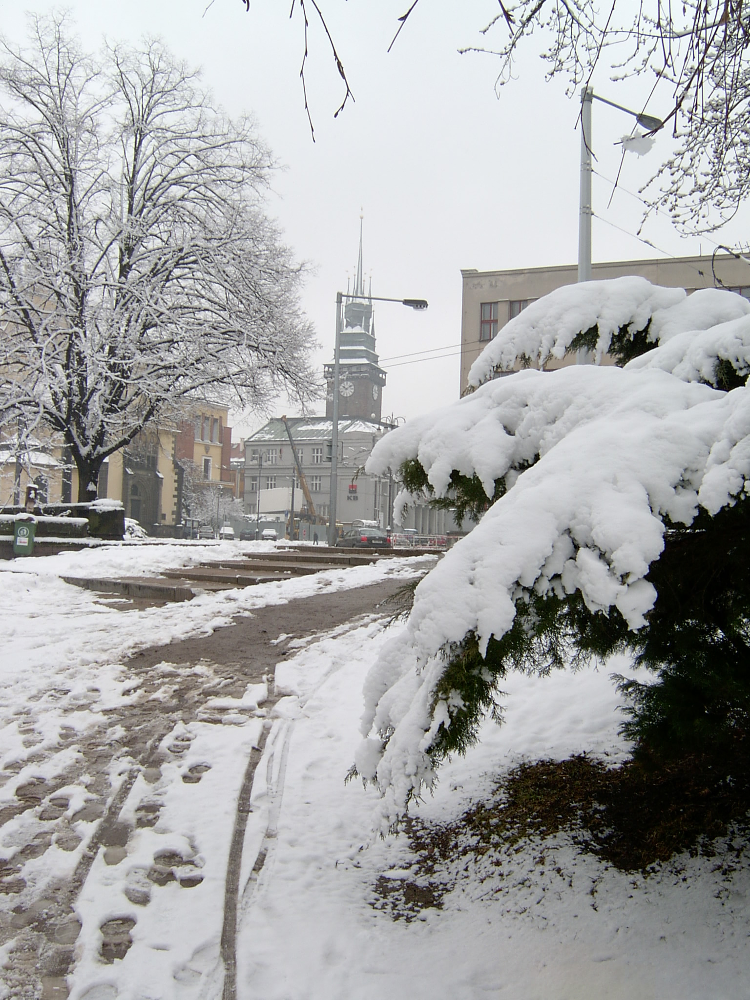 Březen - 10.3. 2004